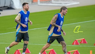 Leo Messi ya entrena con sus compañeros, pero Scaloni no da pistas si juega ante Ecuador - MARCA USA