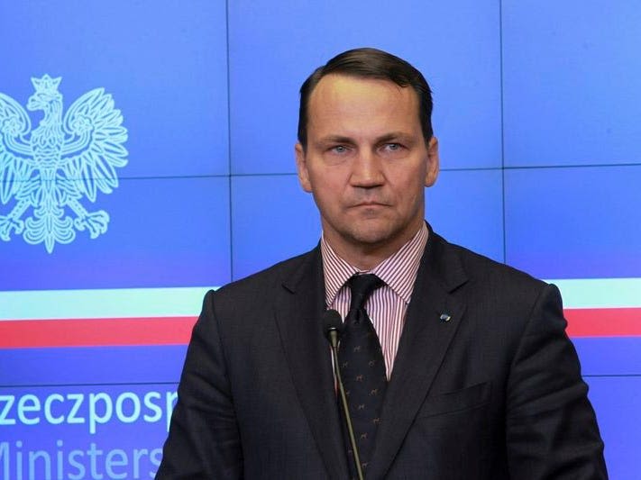 Polish official claims the US told Russia it would strike Russian targets in Ukraine if Putin used nuclear weapons