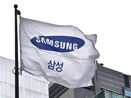 Samsung stock climbs to three-year high as profit jumps 15-fold