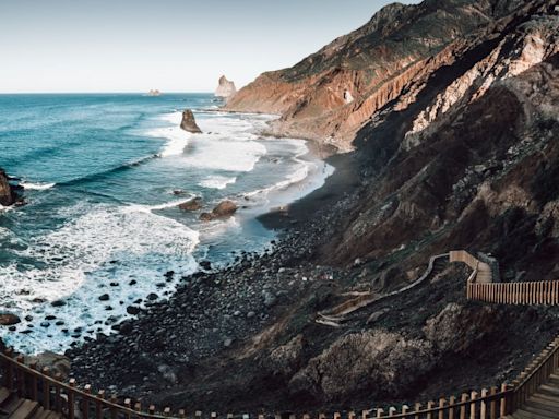 Top ‘hidden jewel’ beach on holiday island is CLOSED over cliff collapse fears