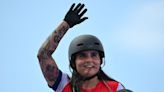 Chile atrapa su primer diploma olímpico en París: Macarena Pérez remata quinta en la final del BMX Freestyle - La Tercera