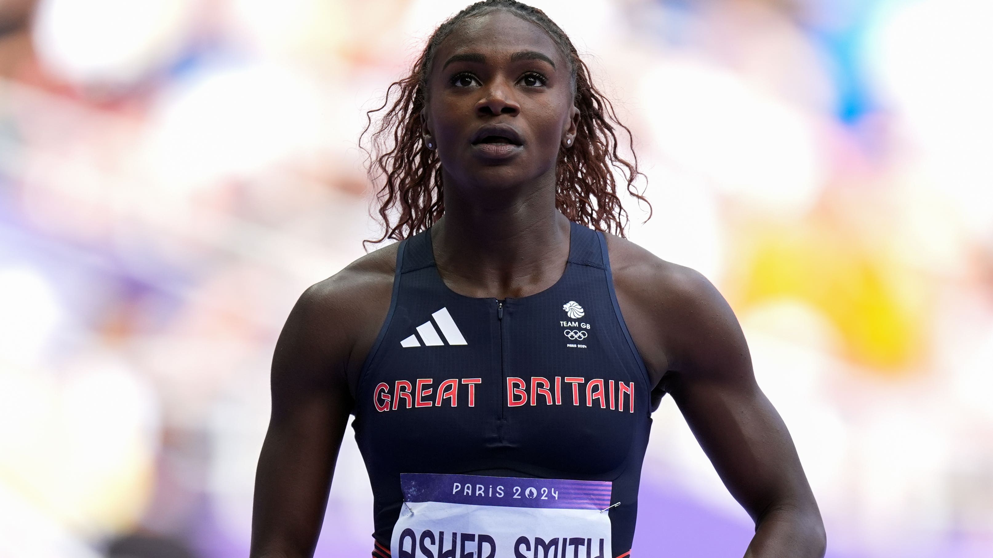 Dina Asher-Smith ‘ran angry’ in 200m heats after failing to make sprint final