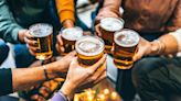 Alerta sobre el fenómeno del 'binge drinking' en adolescentes: ven el alcohol como un juego o un reto