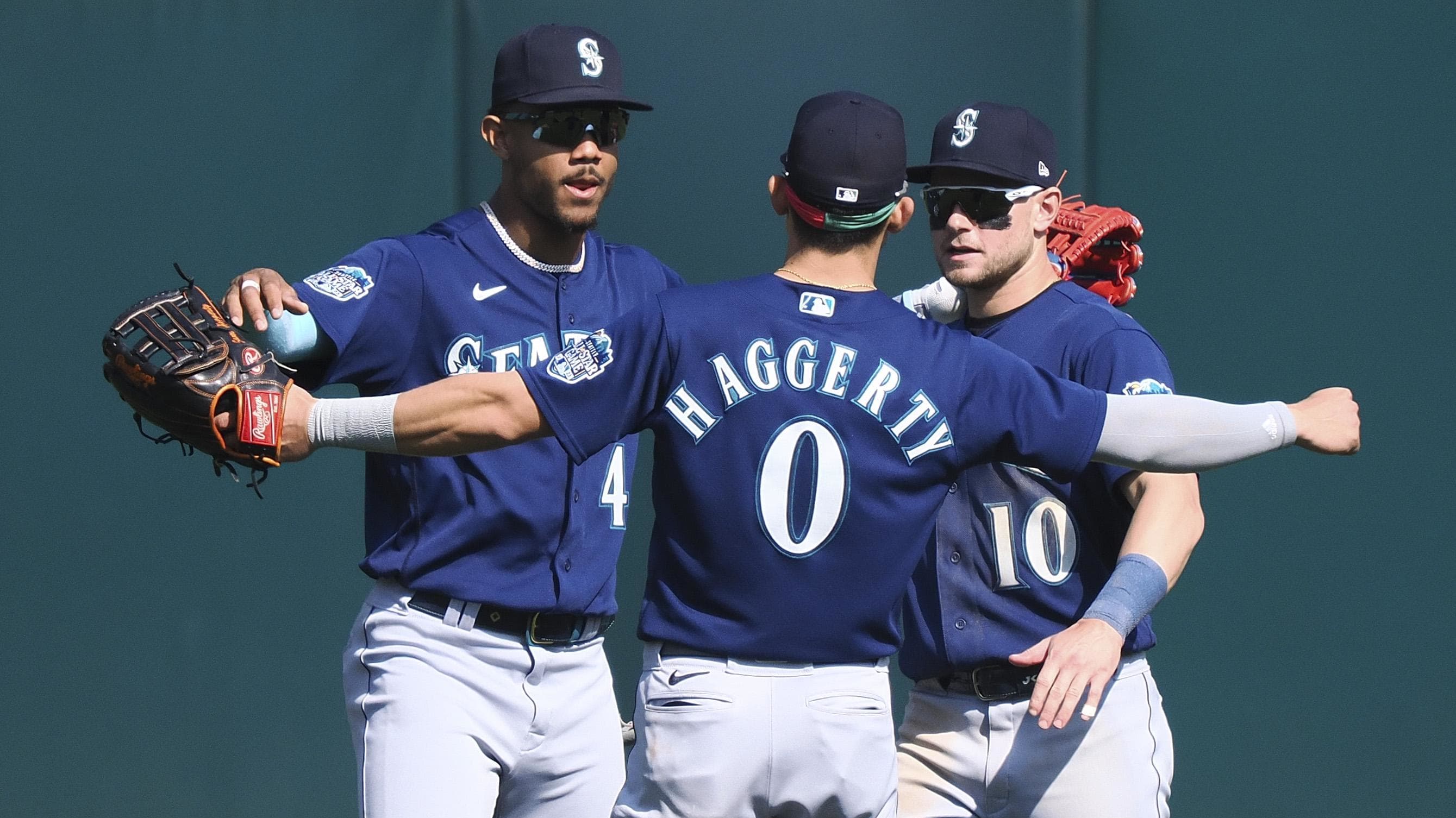Seattle Mariners Re-call Popular Utility Player, Send Down Top Prospect