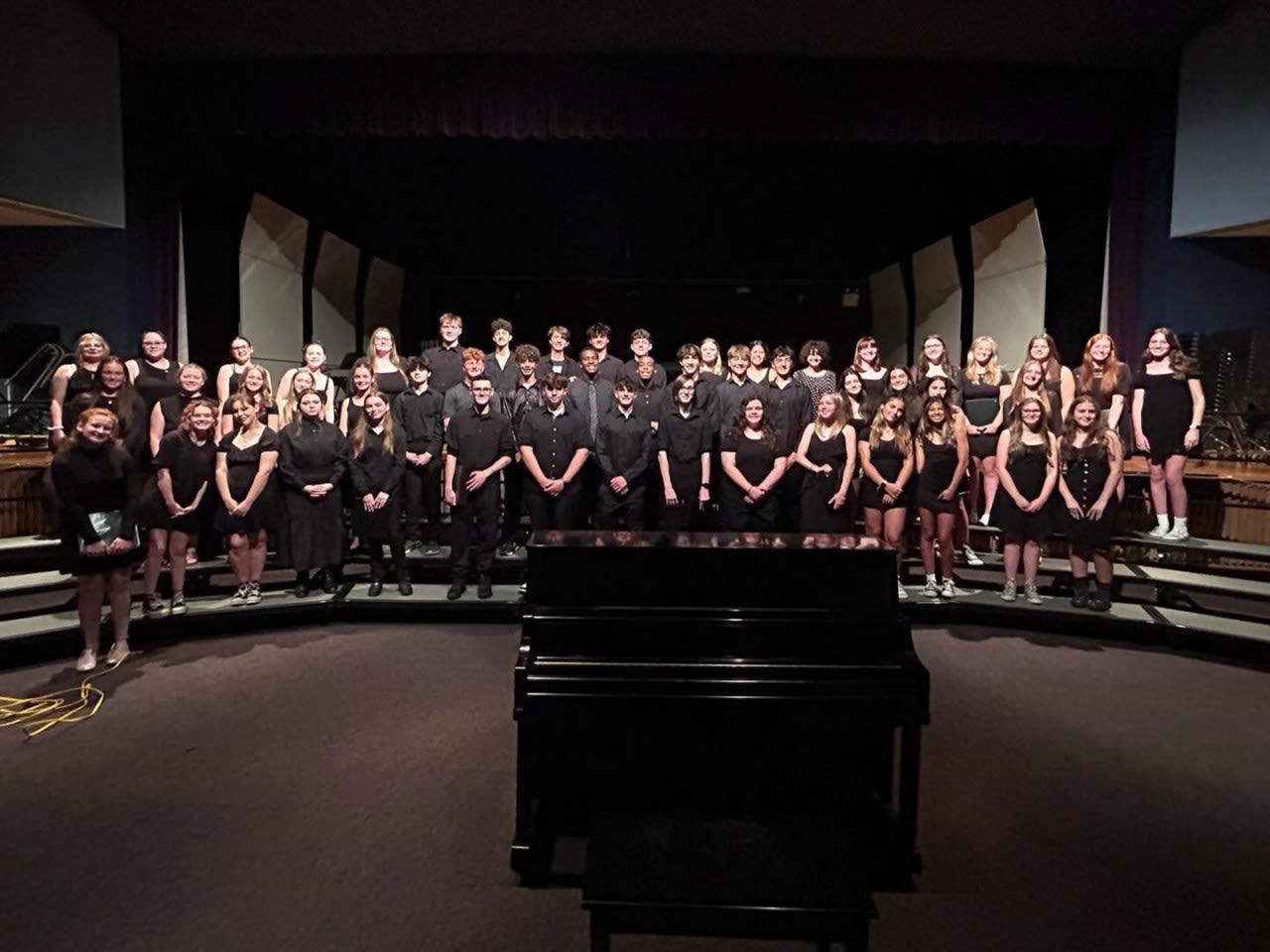 Broadalbin-Perth student chorus chosen to sing with Foreigner