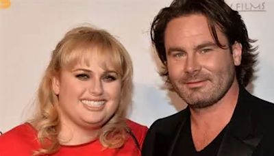 Rebel Wilson rivela: “ecco l’attore con cui ho perso la verginità a 35 anni”