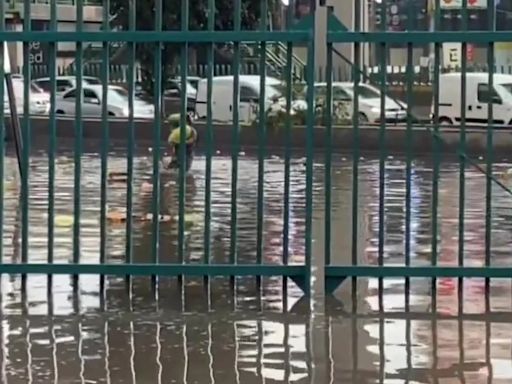 Inundaciones y autos varados: las impactantes imágenes que dejó la lluvia en Naucalpan