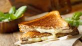 The Best Way to Make Grilled Cheese, With Tips From a Pro