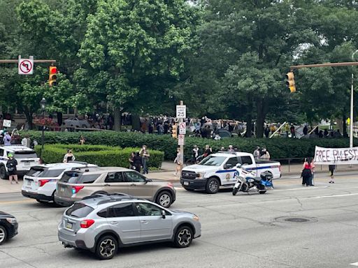 Protest begins at University of Pittsburgh, Cathedral of Learning closed