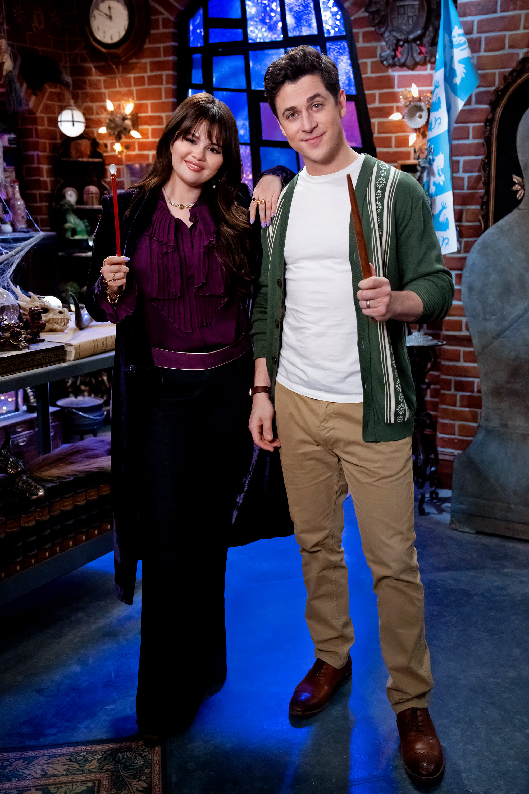 Selena Gomez says she's 'bringing back the magic' in 'Wizards Beyond Waverly Place'