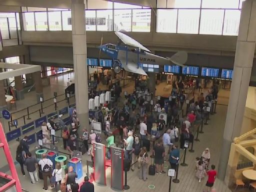 Gun found at Pittsburgh International Airport security checkpoint during busy holiday travel week