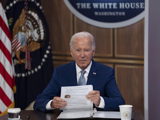 Biden dice estar "aliviado" de saber que Trump está ileso después de intento de asesinato