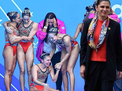 Campeonas de natación mandan mensaje a Ana Guevara: ‘No tiramos la toalla, porque si no qué vendemos’