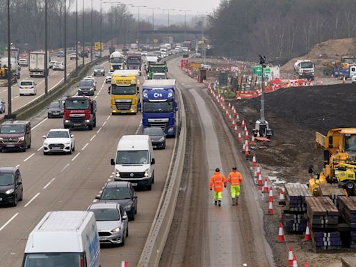 London travel news LIVE: M25 section set to close hitting Heathrow and Gatwick traffic as Waterloo services hit by delays