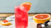 This 3-Ingredient Sea Breeze Cocktail Is the Ideal Summer Drink