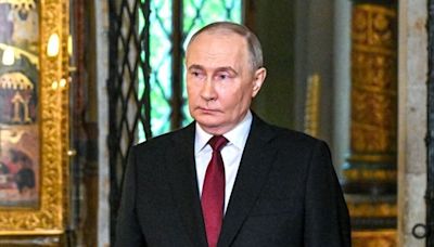 Vladimir Putin's 'nervous' speech as he's sworn in as Russian President