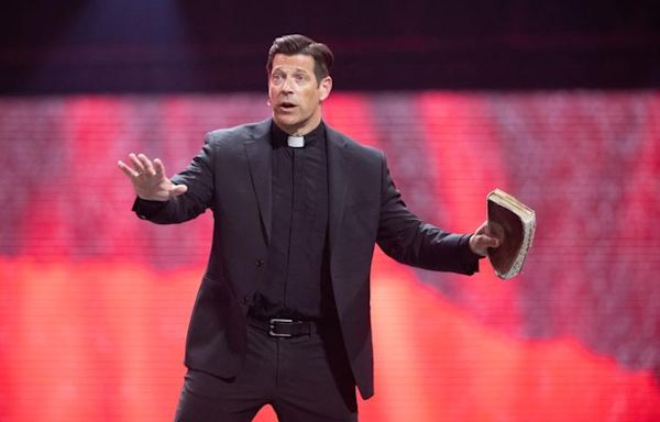 Father Mike Schmitz Preaches Repentance at National Eucharistic Congress: ‘The Remedy for Indifference Is Love’