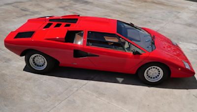 Ex-Rod Stewart 1977 Lamborghini Countach LP400 Periscopio Heads to Auction