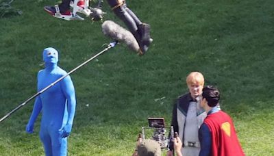 Nathan Fillion é flagrado como Lanterna Verde em foto do set de Superman