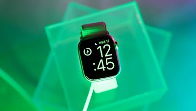 Instead of New AI Gadgets, I Want Smarter Smartwatches
