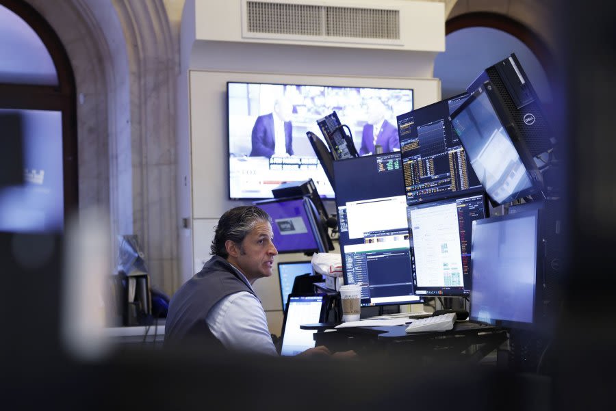 'Technical issue' causes Berkshire Hathaway, other stocks to pause trading on NYSE