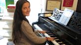 Conoce a María Hanneman, una joven apasionada del piano clásico