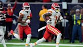 McKinnon define en tiempo extra por Chiefs ante Texans