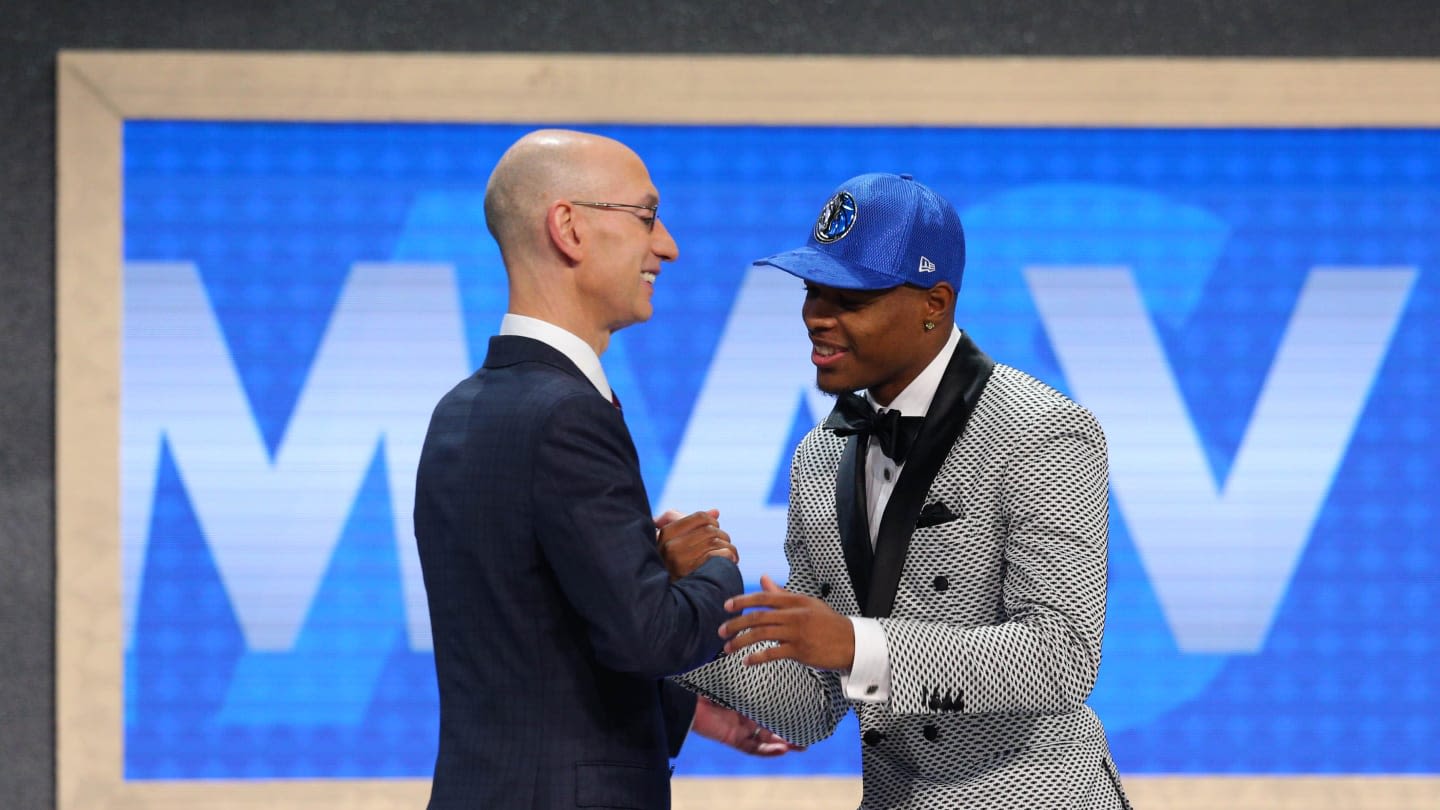 Ex-Dallas Mavericks 1st-Round Pick Is Still A Free Agent