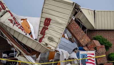 8 Dead in Texas, Oklahoma, and Arkansas After Freak Tornadoes Sweep Region