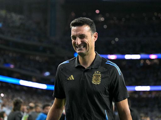 Un viejo maestro de Lionel Scaloni lo ve parecido a Pep Guardiola y hasta sugiere que sería “un gran entrenador para Real Madrid”