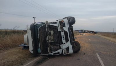 Tragedia en Córdoba: un hombre murió luego de un triple choque de camiones en la ruta 11