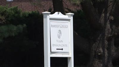 Amherst College faculty approve motion for divestment resolution