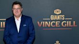 Vince Gill Dedicates Emotional Performance To Toby Keith And Blake Shelton’s Late Brother