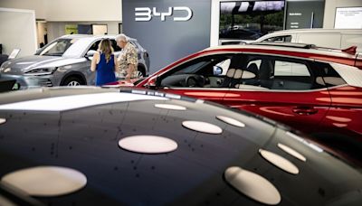 Tesla to Lose EV Sales Crown to BYD, Bloomberg Intelligence Says