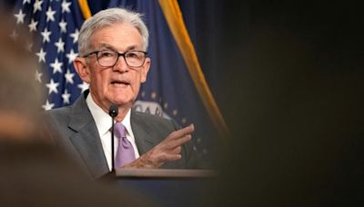 Fed under pressure to cut rates as market turmoil continues