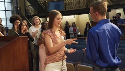 Louisville mayor welcomes high school students to his office in YALL program event