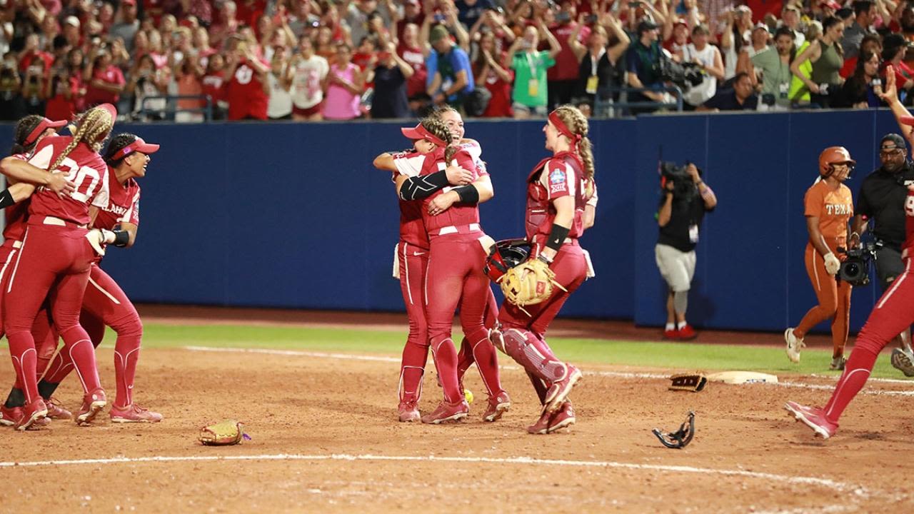 How the Women's College World Series works