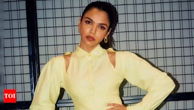 Shriya Pilgaonkar remembers going to a birthday celebration to earn money: ‘I judged myself’ | Hindi Movie News - Times of India