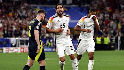 Emre Can: “La historia es de locos; hace dos días estaba en la playa...”