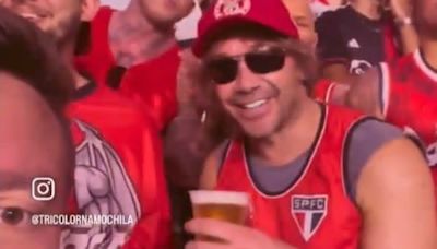 Video: los hinchas de Sao Paulo se sorprendieron con Diego Lugano en la tribuna ante Atlético Goianiense y lo agasajaron