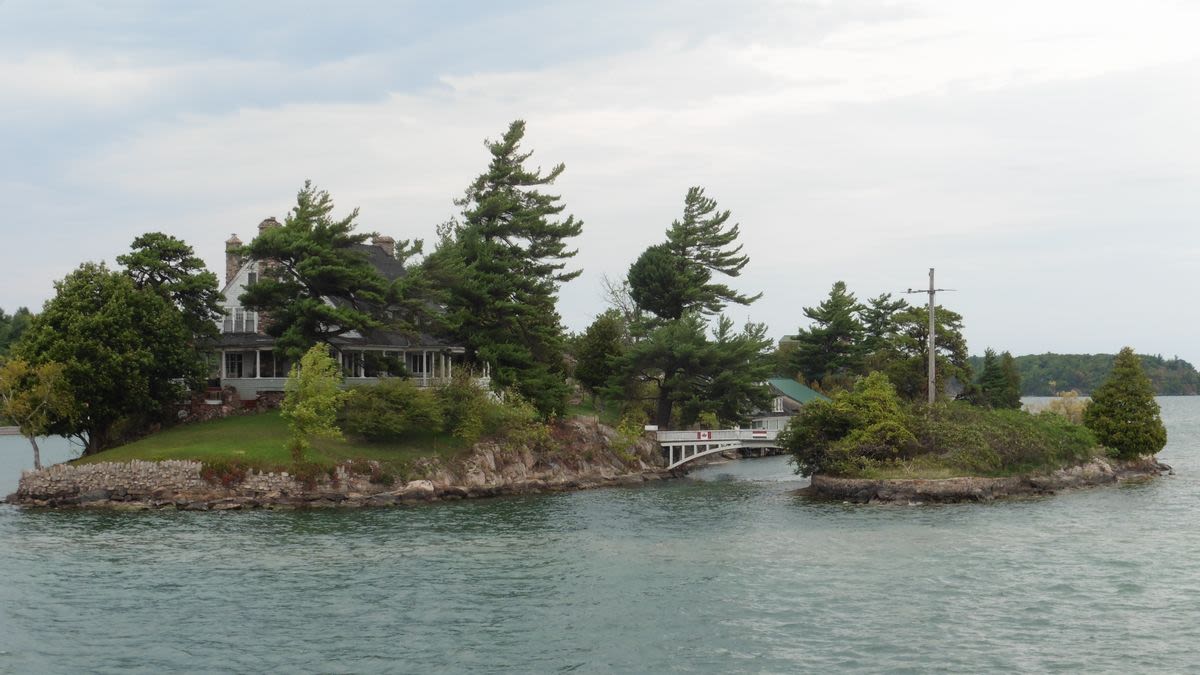 Fact Check: What to Know About 'World's Shortest International Bridge' Allegedly Connecting Homeowner's US and Canadian Property