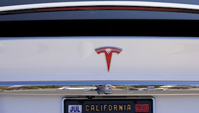 U.S. regulator ends prelim review of Tesla's Model X over seat belt issues