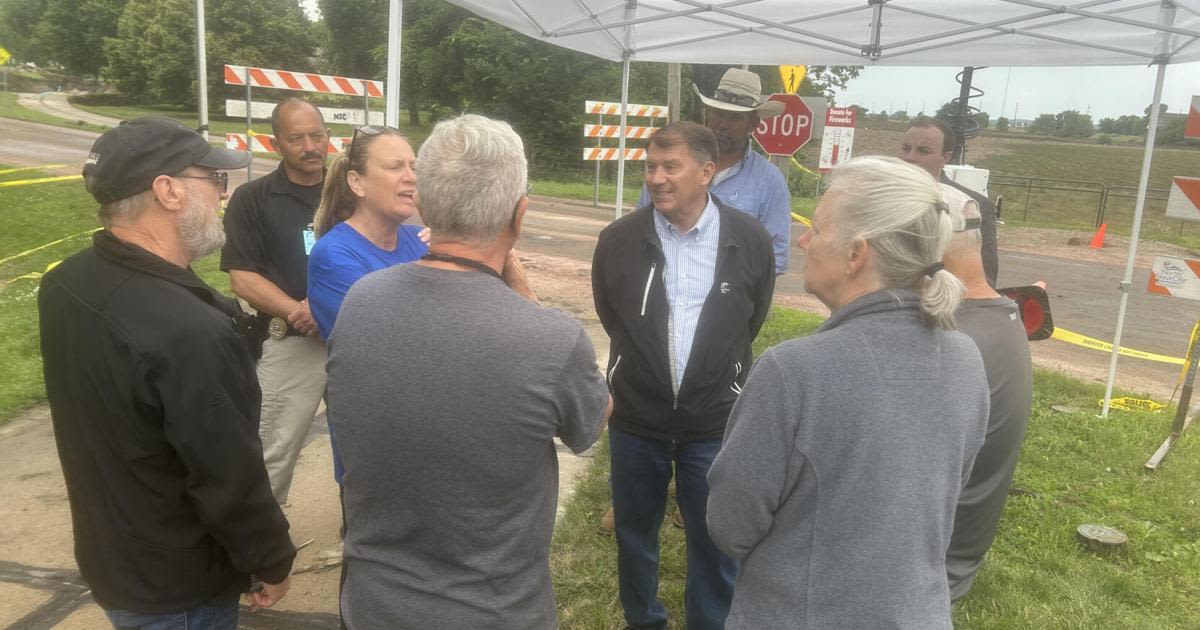 Mike Rounds hears earful from McCook Lake residents