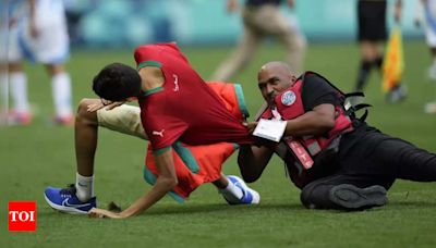 Stadium emptied after chaos and crowd trouble as Morocco beat Argentina 2-1 in men's Olympic football opener | Paris Olympics 2024 News - Times of India