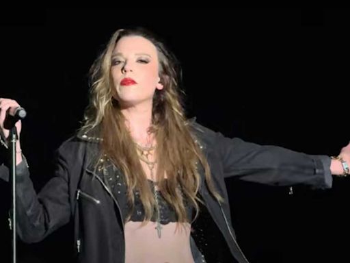 Watch Lzzy Hale sing 18 And Life with Skid Row for the first time