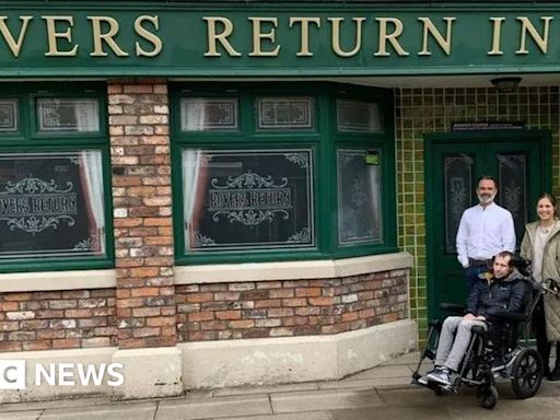 Coronation Street MND storyline ‘shows love’ for Rob Burrow - Sinfield