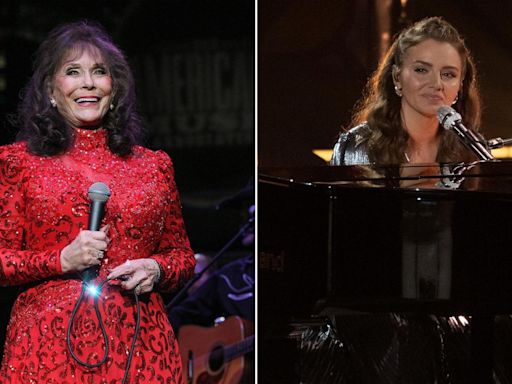 Loretta Lynn's granddaughter Emmy Russell honors her on 'American Idol': Watch