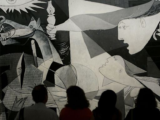 Un artista italiano intenta reccrear el 'Guernica' en menos de 15 días