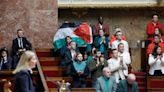 Tumult im französischen Parlament wegen palästinensischer Fahne und Kleidung