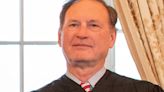 Controversial flags seen at Alito's homes, calls for recusal grow